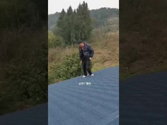 Chapas de pedra revestidas de azulejos metálicos